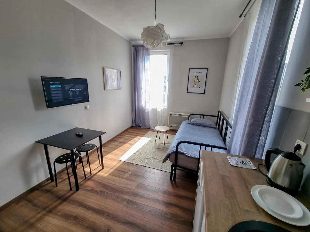 Πανσιόν Cozy Apartment In Sofia Center